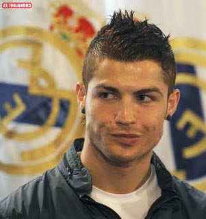 Cristiano Ronaldo - cabelo moicano